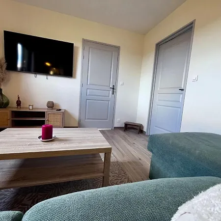 De La Marchere - Campagne - Proche Villages Holiday home *